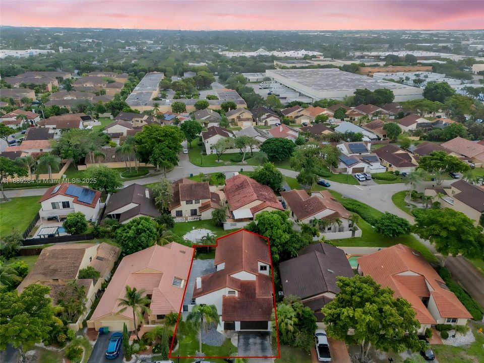 Activo con contrato: $750,000 (4 camas, 3 baños, 2860 Pies cuadrados)