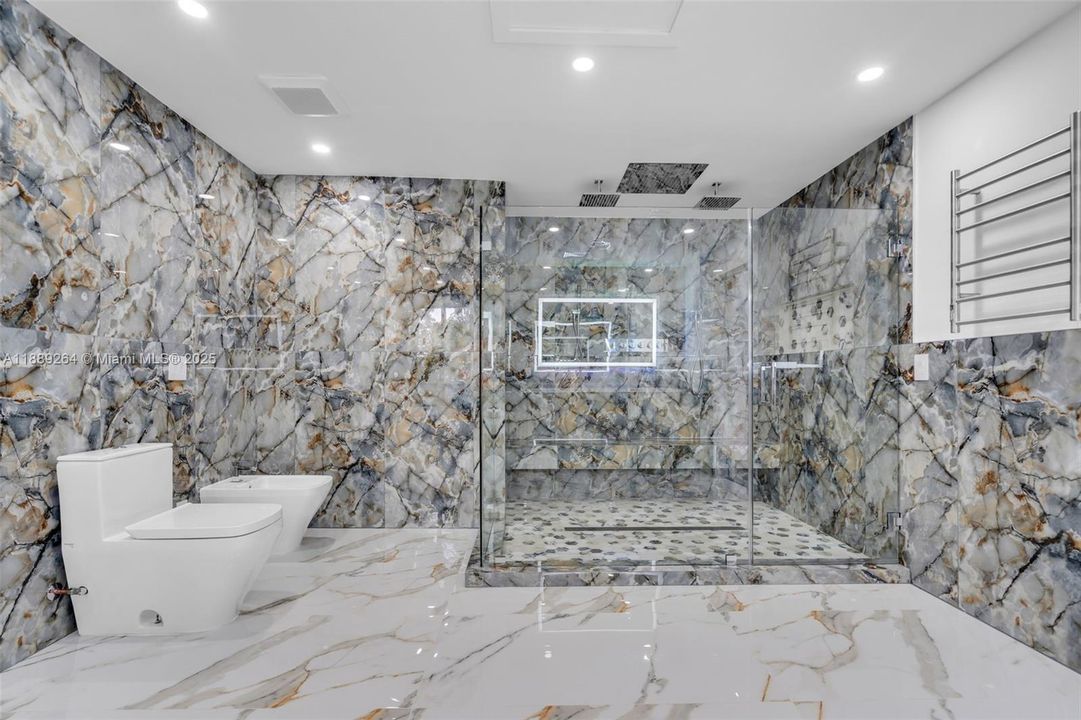 Activo con contrato: $750,000 (4 camas, 3 baños, 2860 Pies cuadrados)