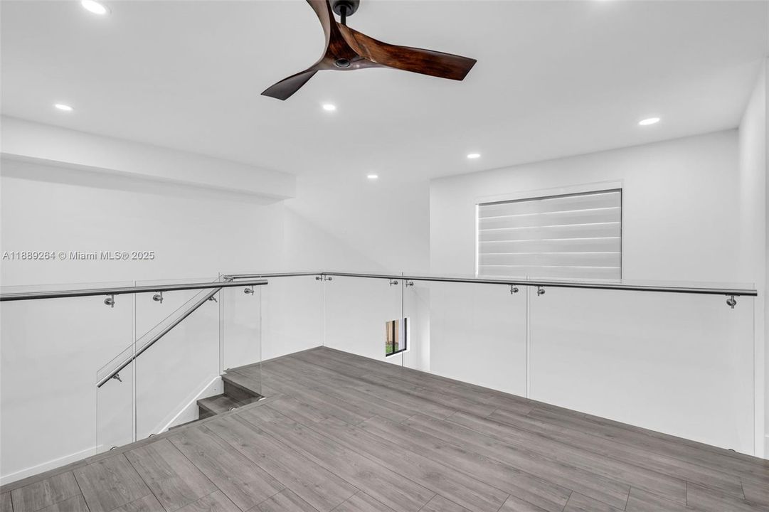 Activo con contrato: $750,000 (4 camas, 3 baños, 2860 Pies cuadrados)