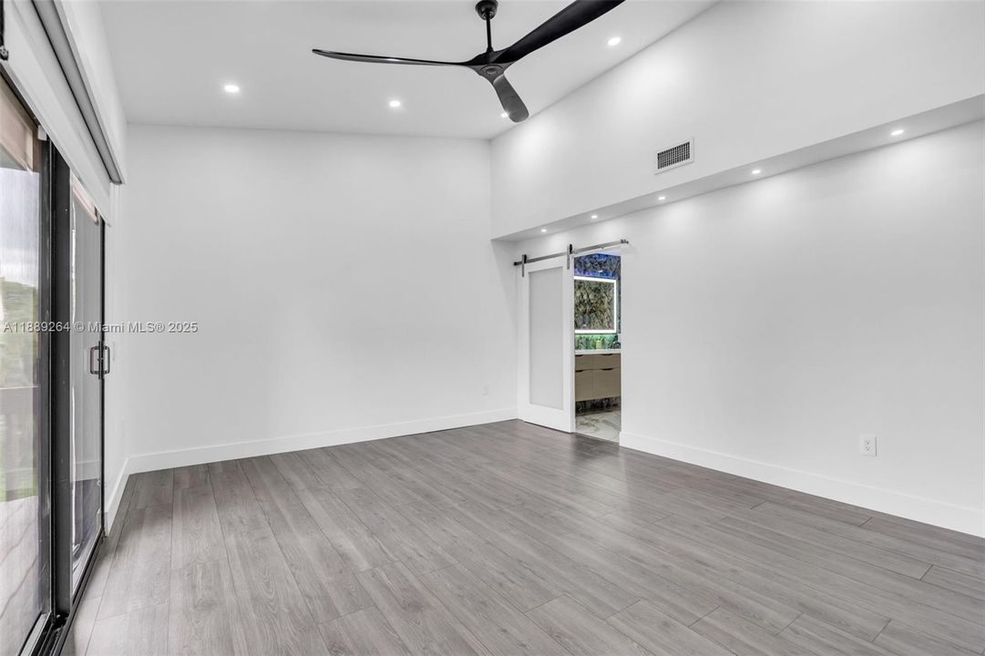 Activo con contrato: $750,000 (4 camas, 3 baños, 2860 Pies cuadrados)