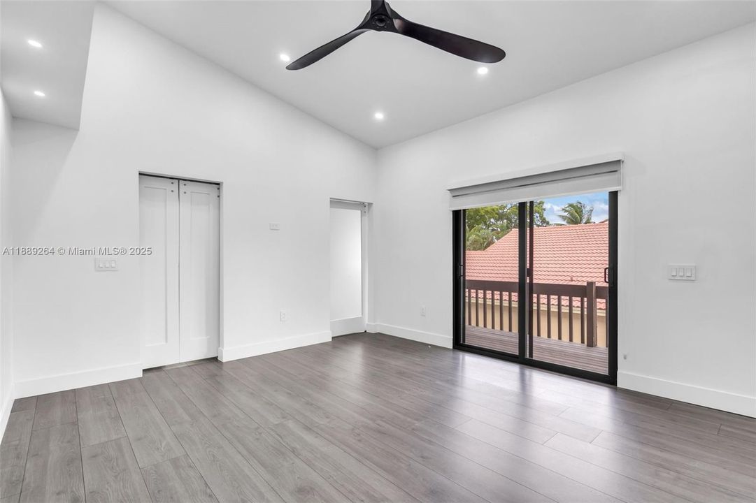 Activo con contrato: $750,000 (4 camas, 3 baños, 2860 Pies cuadrados)