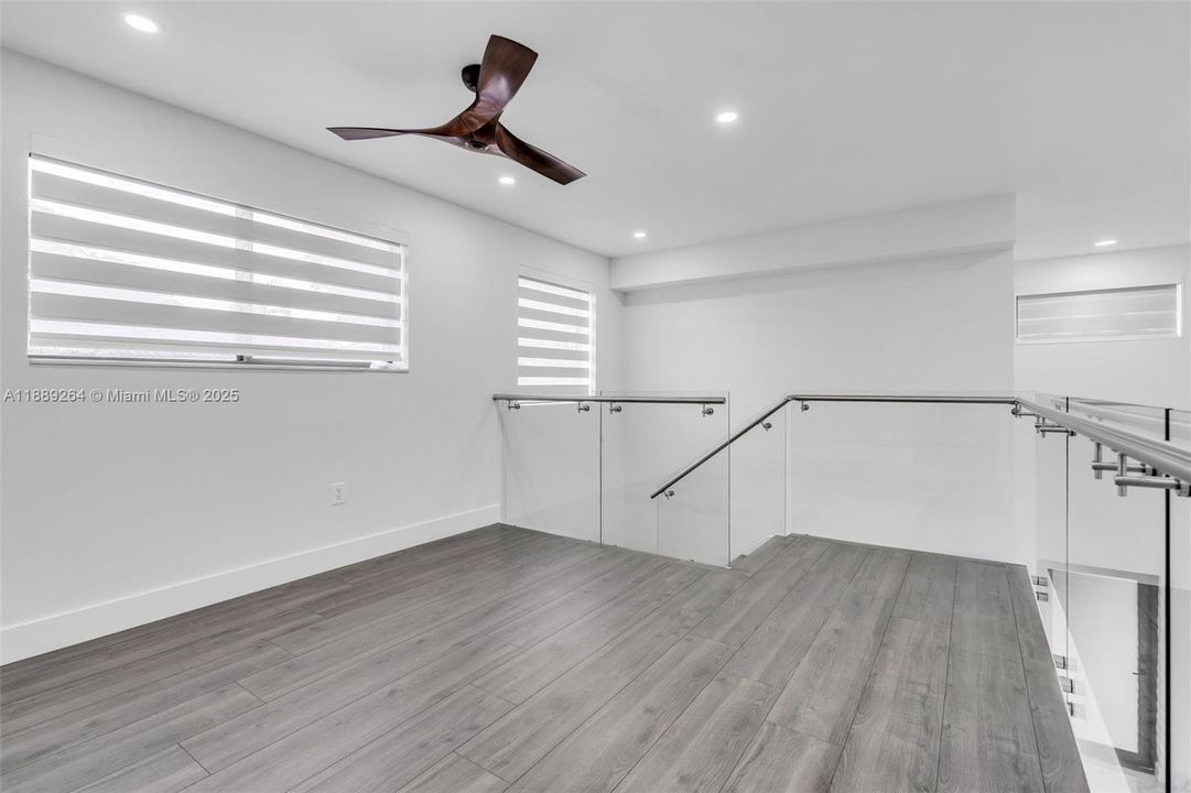 Activo con contrato: $750,000 (4 camas, 3 baños, 2860 Pies cuadrados)