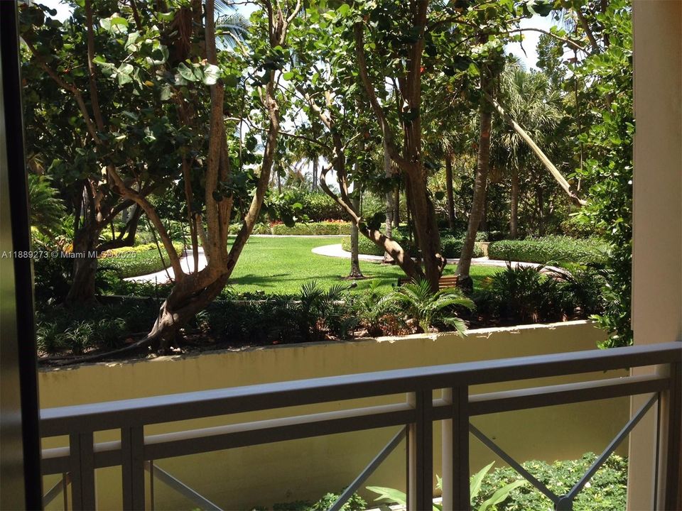 For Rent: $18,000 (5 beds, 5 baths, 3170 Square Feet)