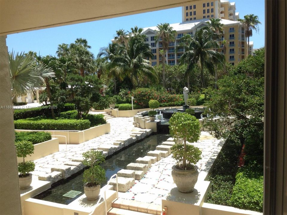 For Rent: $18,000 (5 beds, 5 baths, 3170 Square Feet)