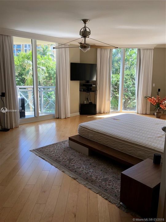 For Rent: $18,000 (5 beds, 5 baths, 3170 Square Feet)