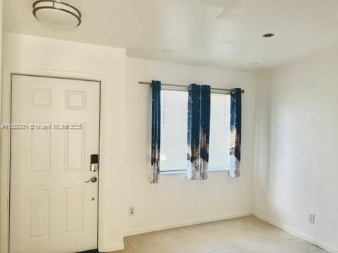 Active With Contract: $2,100 (2 beds, 2 baths, 1064 Square Feet)
