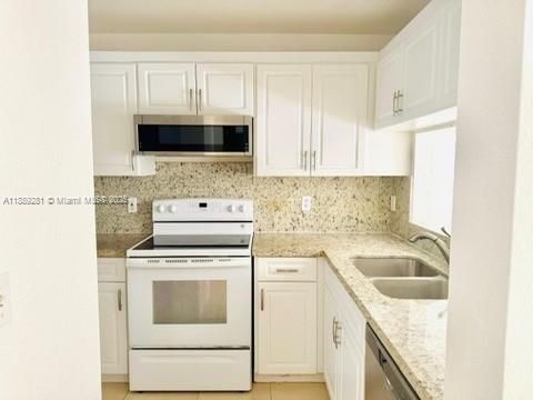 Active With Contract: $2,100 (2 beds, 2 baths, 1064 Square Feet)