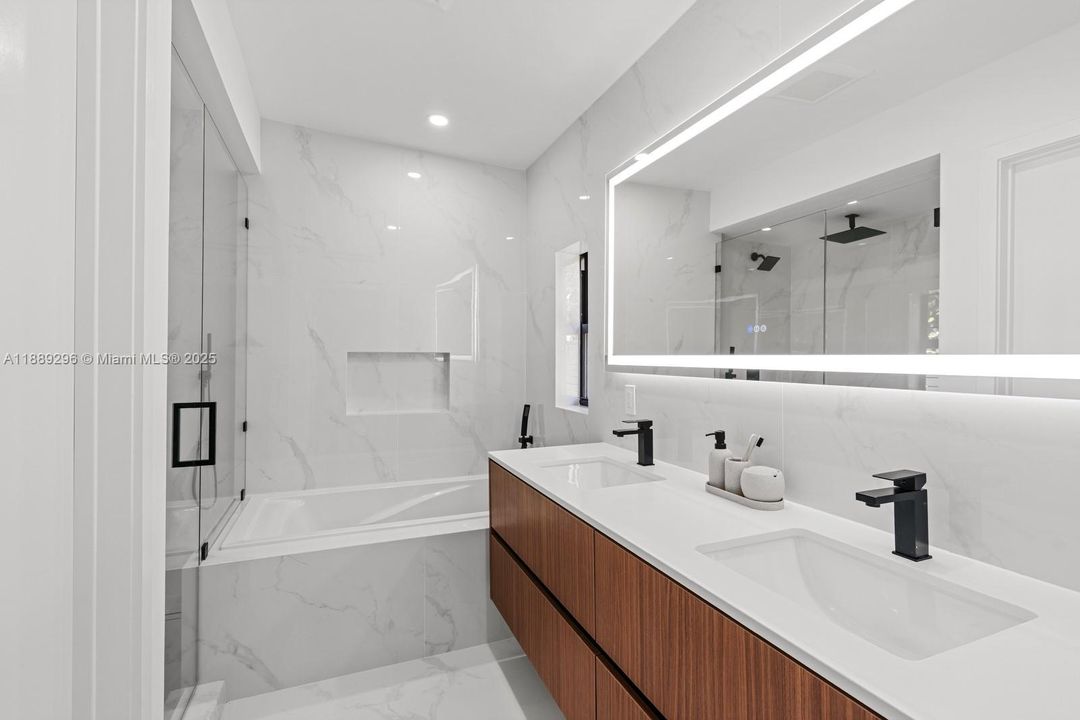 Active With Contract: $1,850,000 (5 beds, 4 baths, 0 Square Feet)