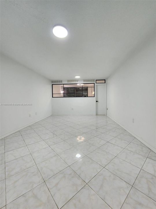 最近租的: $1,995 (2 贝兹, 1 浴室, 898 平方英尺)