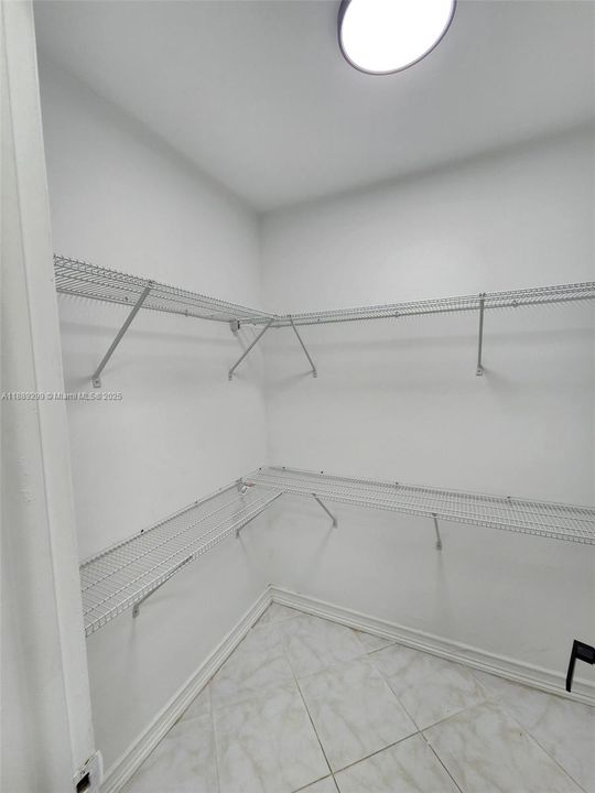 最近租的: $1,995 (2 贝兹, 1 浴室, 898 平方英尺)