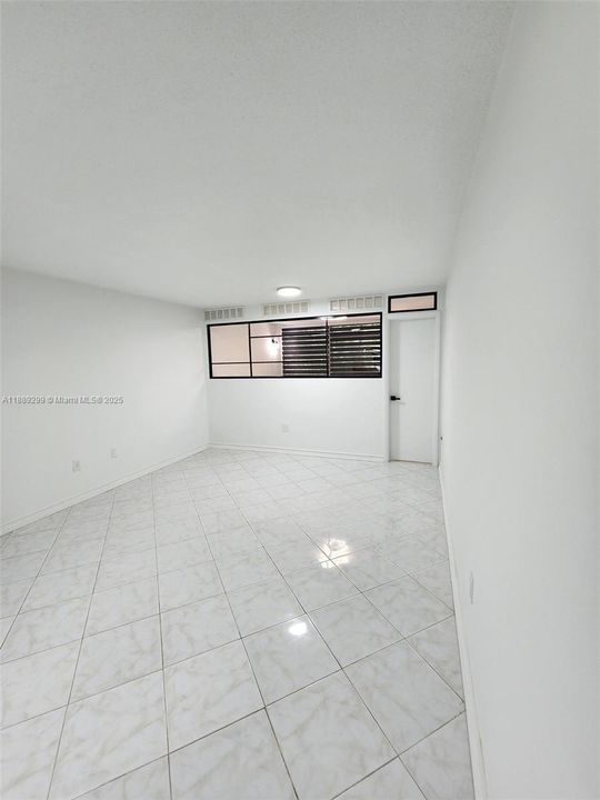 最近租的: $1,995 (2 贝兹, 1 浴室, 898 平方英尺)