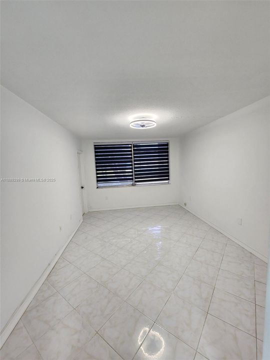 最近租的: $1,995 (2 贝兹, 1 浴室, 898 平方英尺)