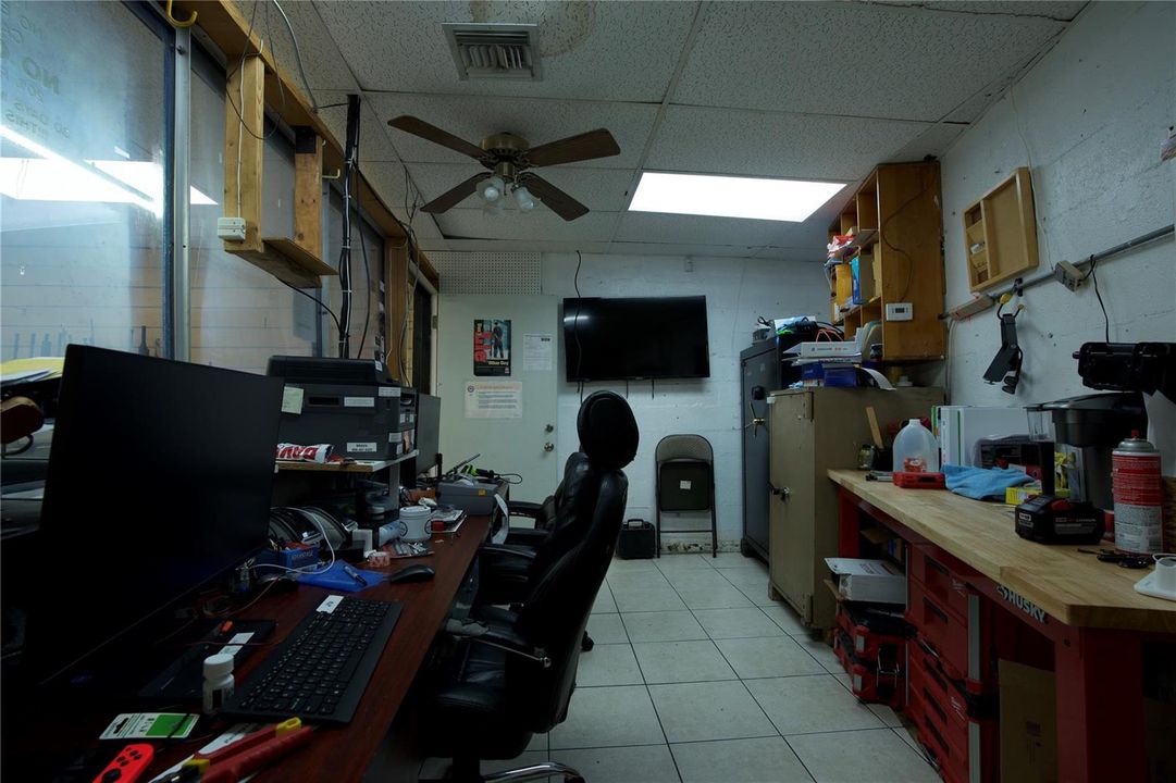 Photo 19