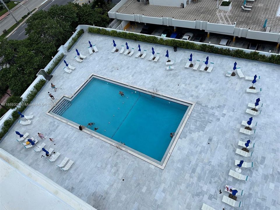 Под контрактом: $797,900 (2 спален, 2 ванн, 1380 Квадратных фут)