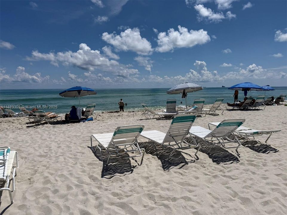 Под контрактом: $797,900 (2 спален, 2 ванн, 1380 Квадратных фут)