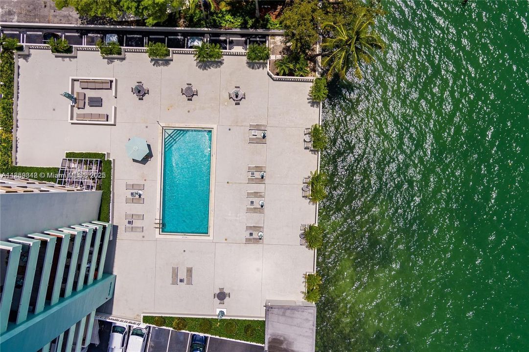 Recientemente alquilado: $9,000 (2 camas, 2 baños, 1333 Pies cuadrados)
