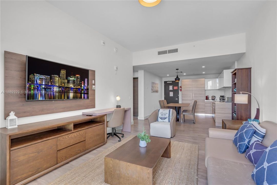 Vendido Recientemente: $515,000 (1 camas, 1 baños, 724 Pies cuadrados)