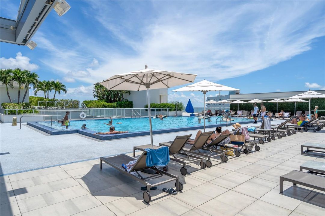 Vendido Recientemente: $515,000 (1 camas, 1 baños, 724 Pies cuadrados)