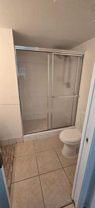 For Sale: $280,000 (2 beds, 2 baths, 966 Square Feet)