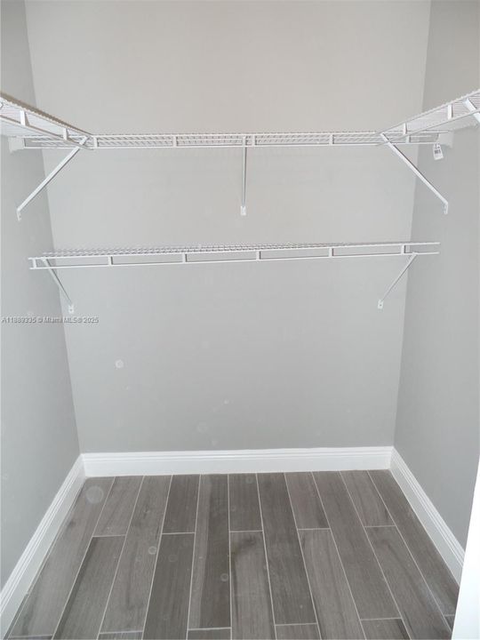 合同活跃: $2,395 (2 贝兹, 2 浴室, 1030 平方英尺)