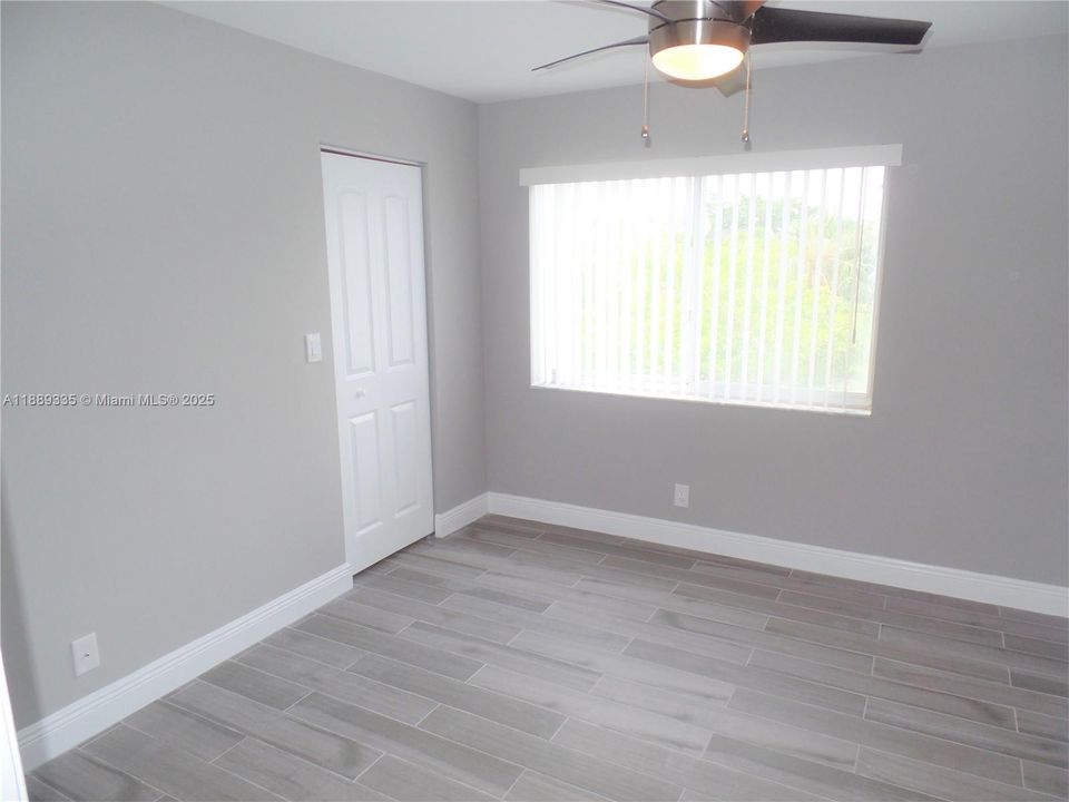 合同活跃: $2,395 (2 贝兹, 2 浴室, 1030 平方英尺)