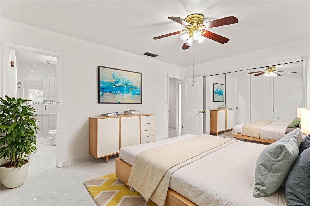 For Sale: $1,595,000 (3 beds, 2 baths, 1666 Square Feet)