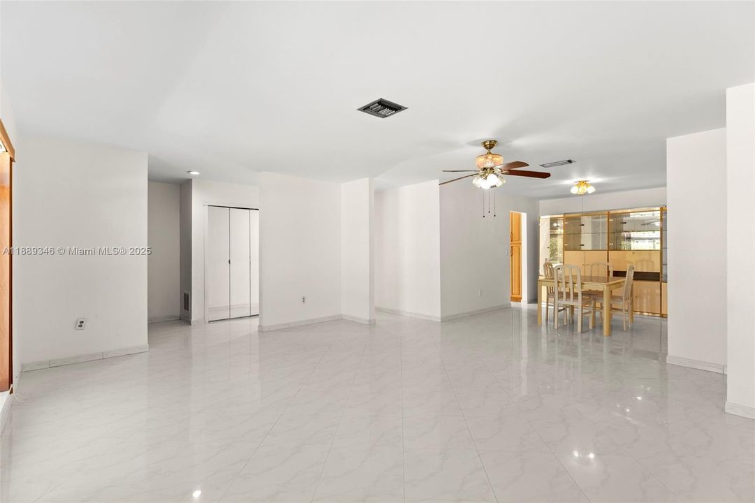 For Sale: $1,595,000 (3 beds, 2 baths, 1666 Square Feet)