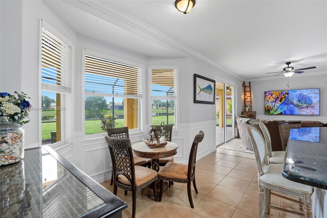 En Venta: $410,000 (4 camas, 3 baños, 2745 Pies cuadrados)