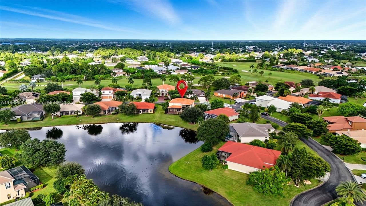 En Venta: $410,000 (4 camas, 3 baños, 2745 Pies cuadrados)