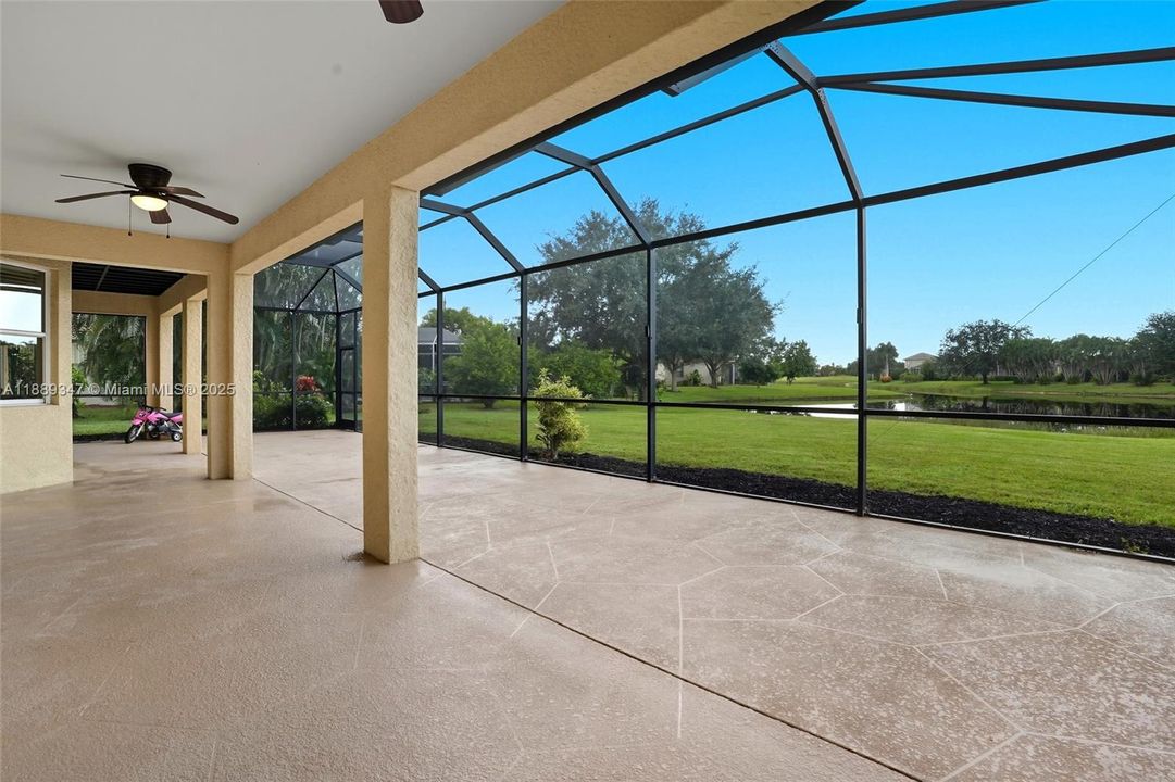 En Venta: $410,000 (4 camas, 3 baños, 2745 Pies cuadrados)