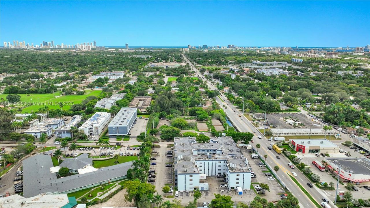 For Sale: $120,000 (1 beds, 1 baths, 691 Square Feet)