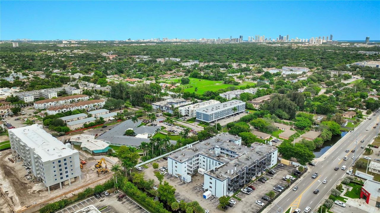 For Sale: $120,000 (1 beds, 1 baths, 691 Square Feet)