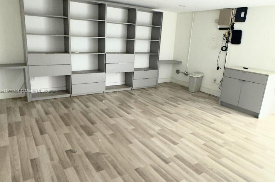 出租: $6,809 (0 贝兹, 0 浴室, 0 平方英尺)