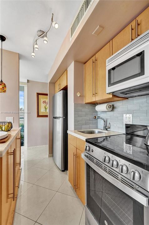 Activo con contrato: $2,650 (1 camas, 2 baños, 730 Pies cuadrados)