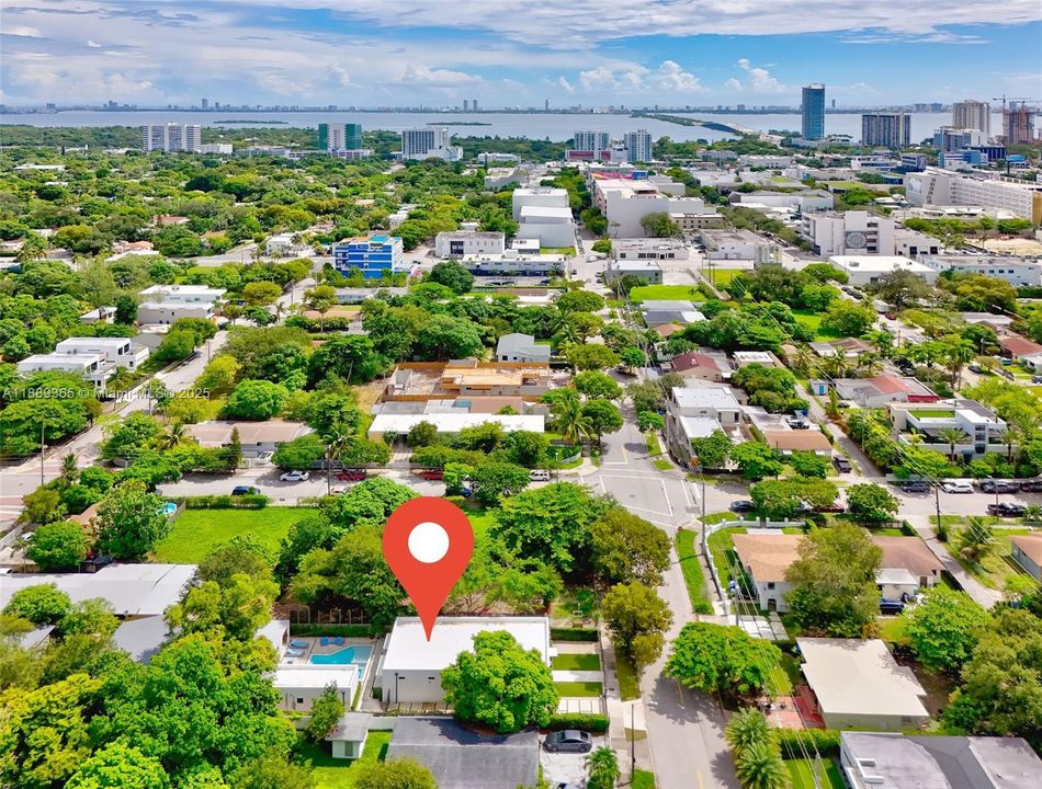 Activo con contrato: $2,095,000 (5 camas, 3 baños, 2266 Pies cuadrados)