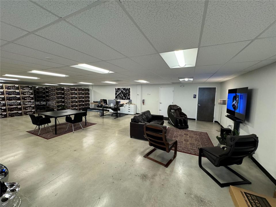 1,980 sq.ft. of Office Space. 1 bathroom inside