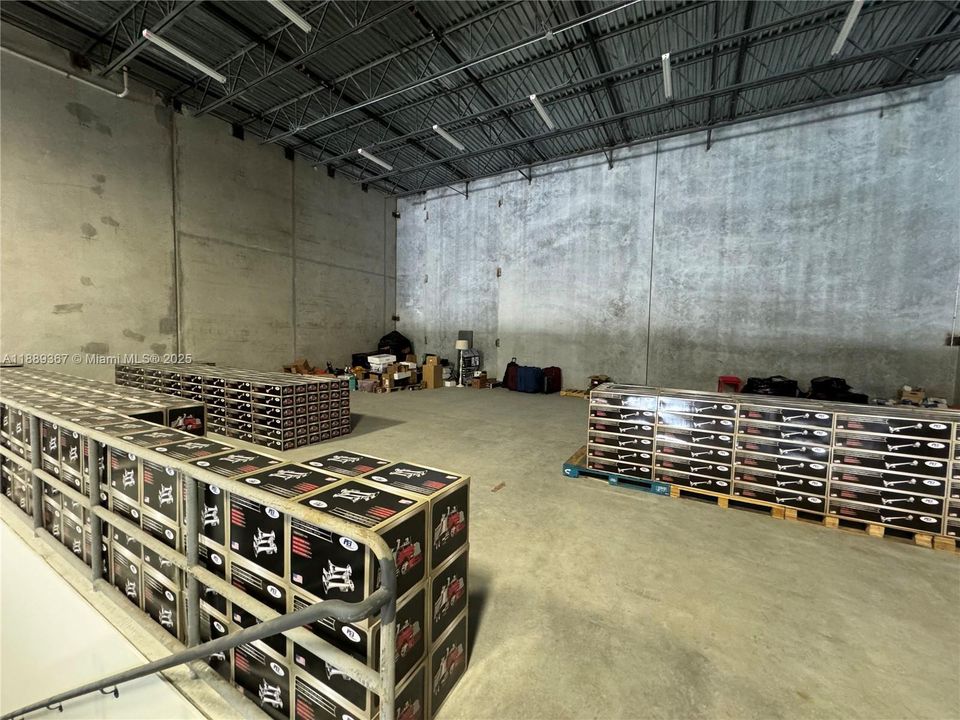 Mezzanine - 1,980 sq.ft.