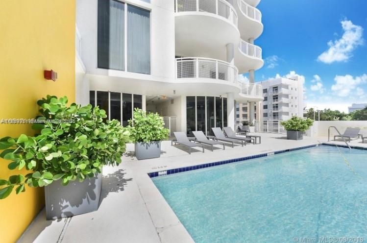 На продажу: $395,000 (1 спален, 1 ванн, 652 Квадратных фут)