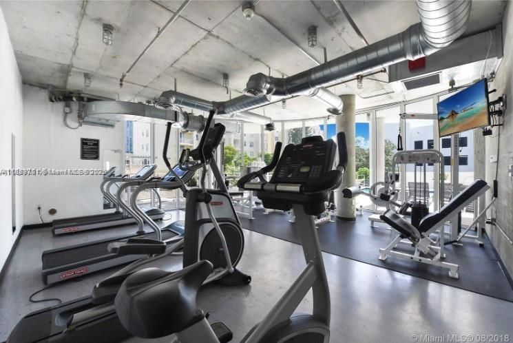 На продажу: $395,000 (1 спален, 1 ванн, 652 Квадратных фут)