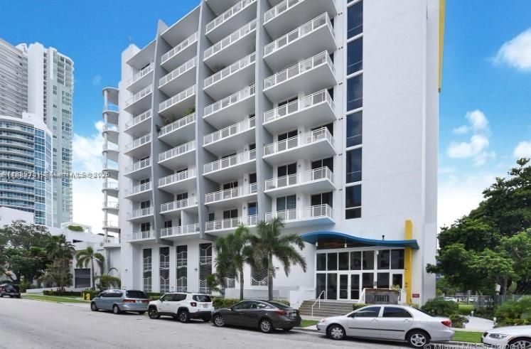 На продажу: $395,000 (1 спален, 1 ванн, 652 Квадратных фут)