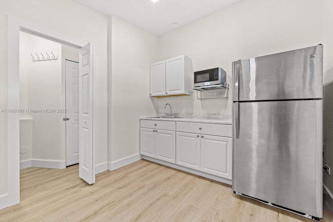 最近租的: $1,500 (1 贝兹, 1 浴室, 1490 平方英尺)