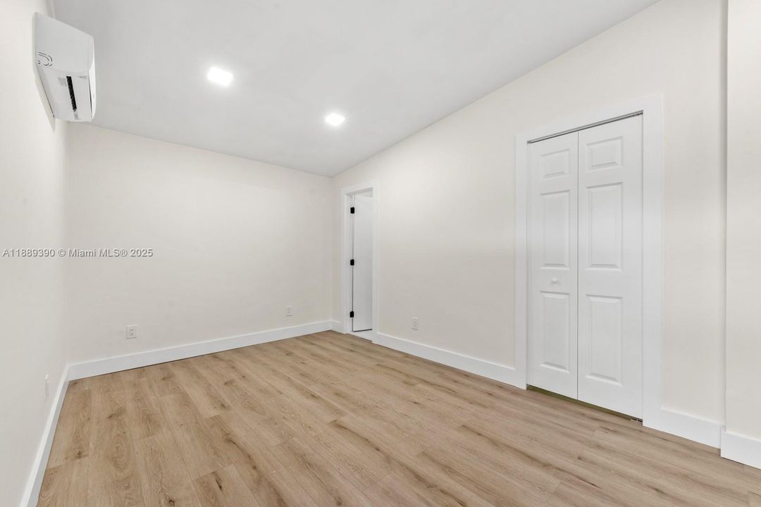 最近租的: $1,500 (1 贝兹, 1 浴室, 1490 平方英尺)