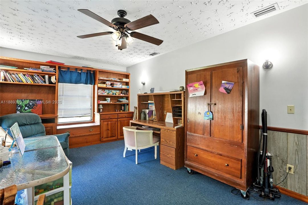 待售: $269,900 (3 贝兹, 2 浴室, 0 平方英尺)