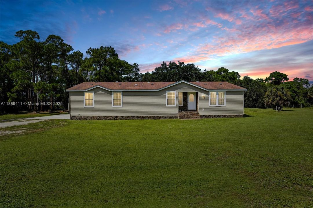 待售: $489,900 (4 贝兹, 3 浴室, 0 平方英尺)