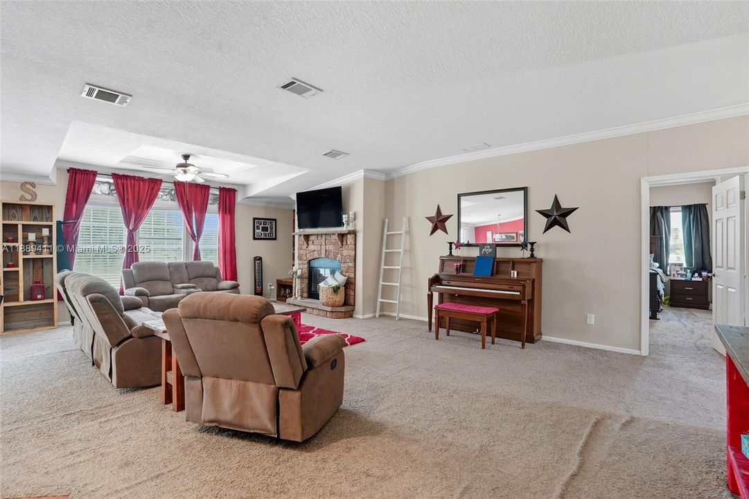 待售: $489,900 (4 贝兹, 3 浴室, 0 平方英尺)