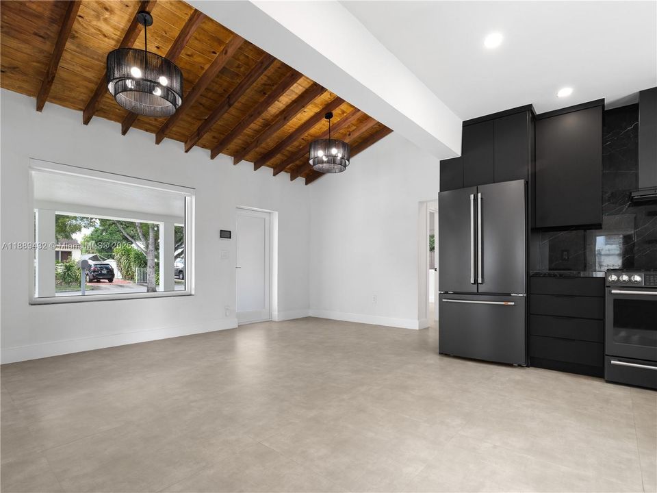 Recently Rented: $3,500 (2 beds, 2 baths, 1112 Square Feet)