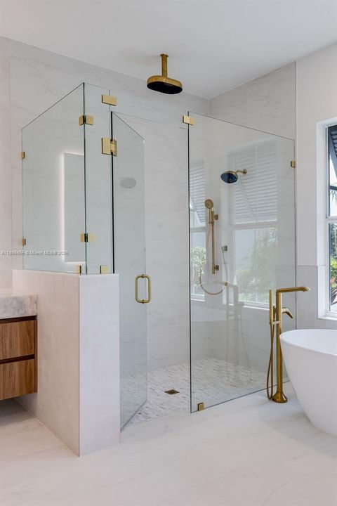 На продажу: $1,995,000 (3 спален, 3 ванн, 2738 Квадратных фут)