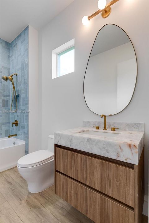 На продажу: $1,995,000 (3 спален, 3 ванн, 2738 Квадратных фут)