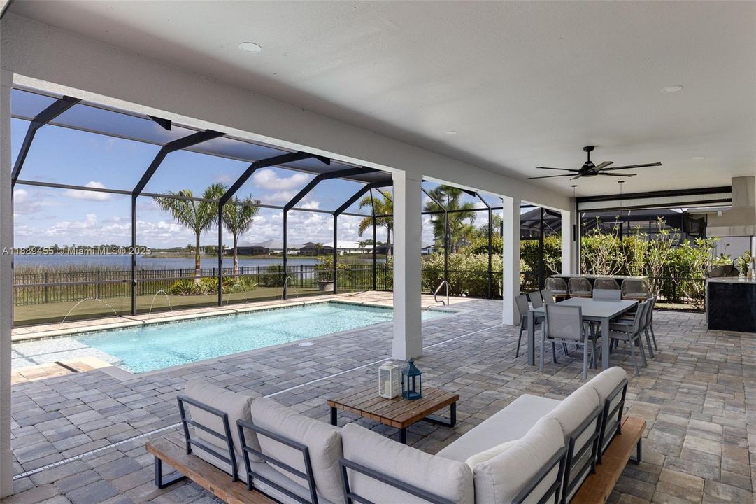 На продажу: $1,995,000 (3 спален, 3 ванн, 2738 Квадратных фут)