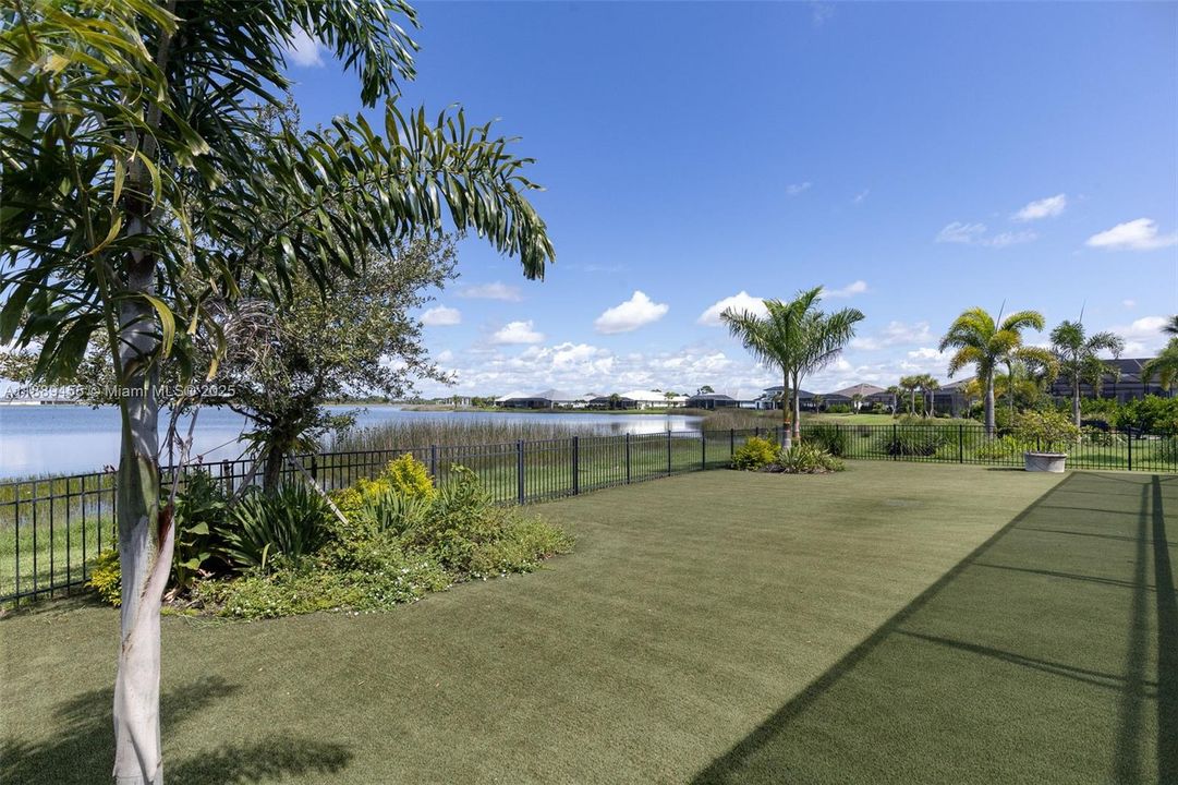 На продажу: $1,995,000 (3 спален, 3 ванн, 2738 Квадратных фут)